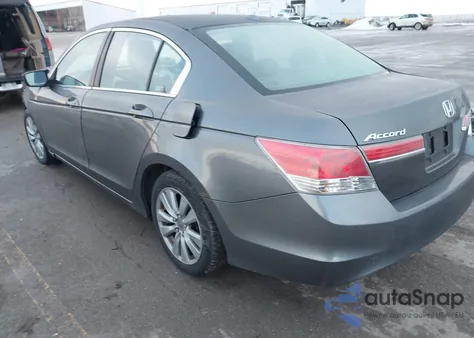 2011 Honda Accord 2.4 Ex-L z USA, uszkodzony, nr VIN 1HGCP2F84BA049640